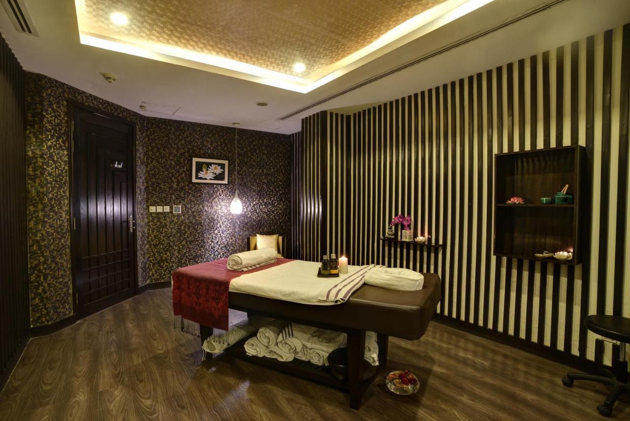 Pearl Continental Hotel, Lahore Exterior photo A spa treatment room