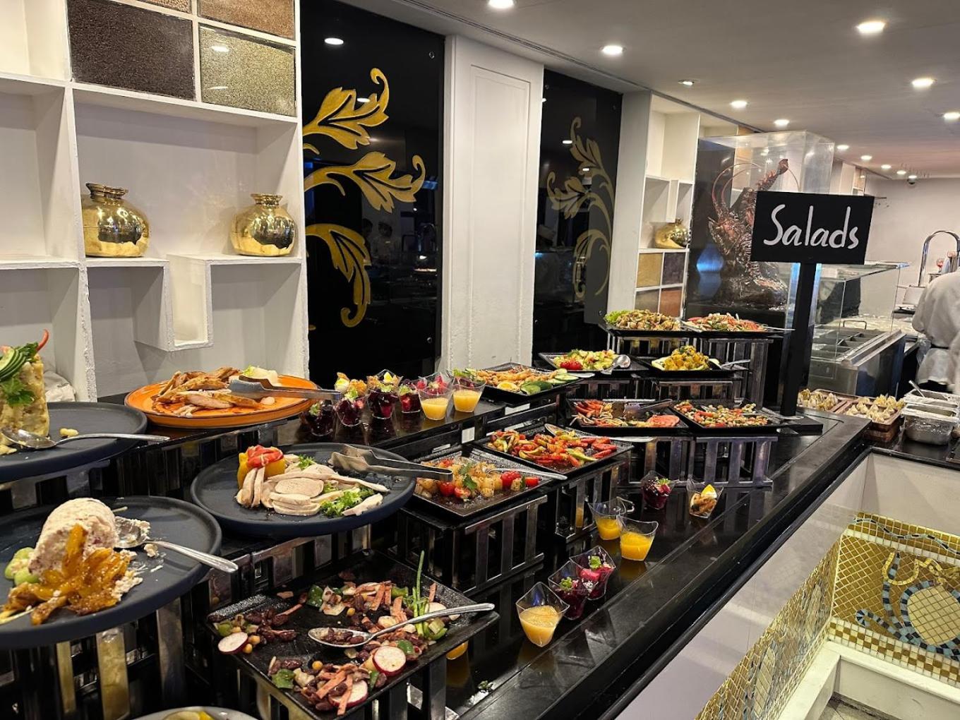 Pearl Continental Hotel, Lahore Exterior photo Salad bar