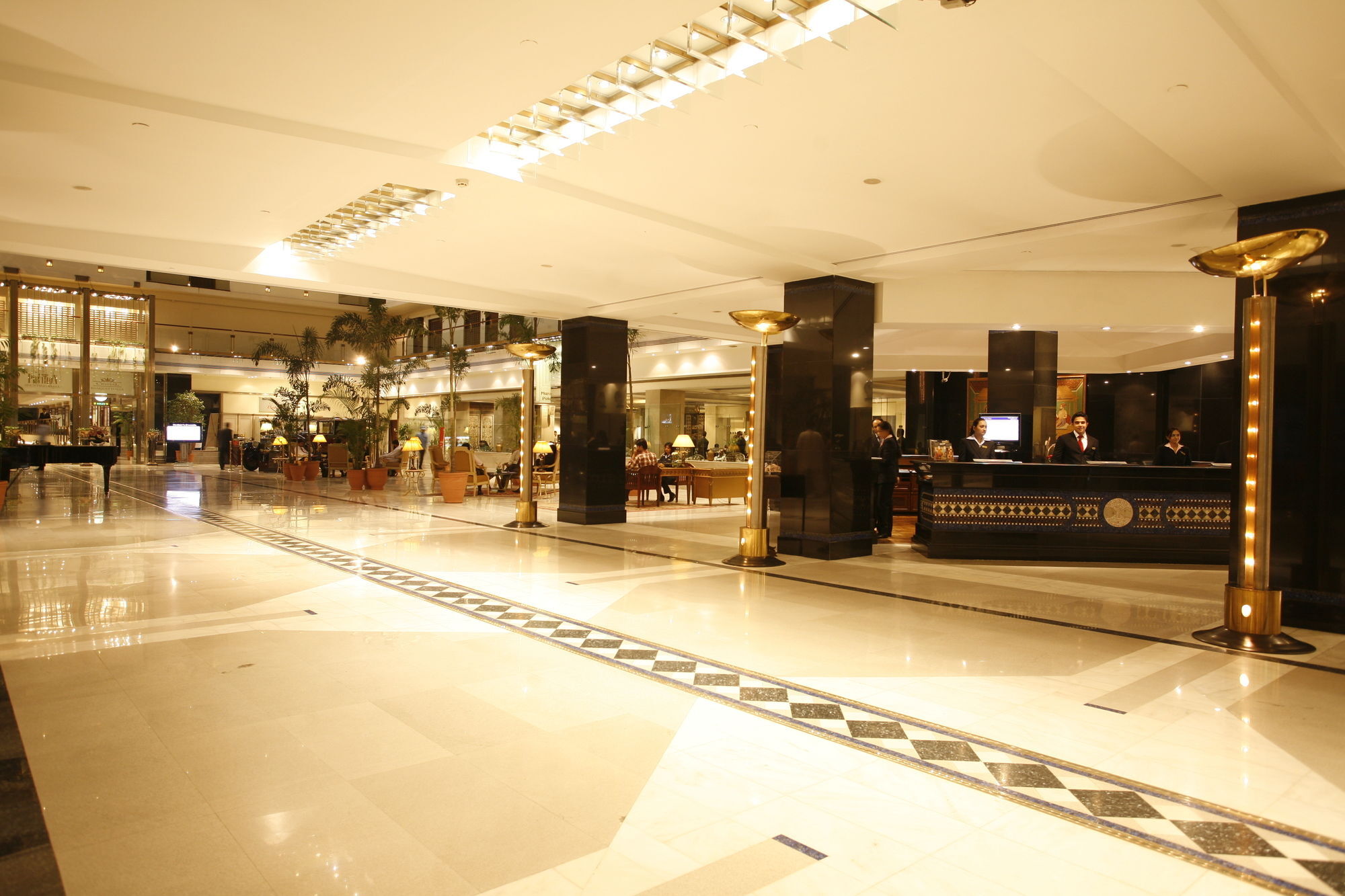 Pearl Continental Hotel, Lahore Exterior photo Lobby