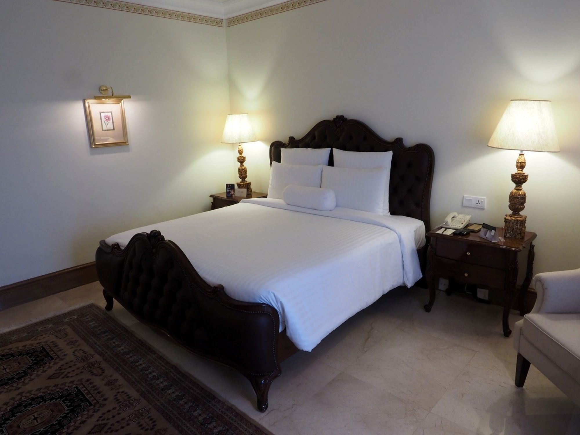 Pearl Continental Hotel, Lahore Exterior photo A bedroom at the Taj Mahal Palace